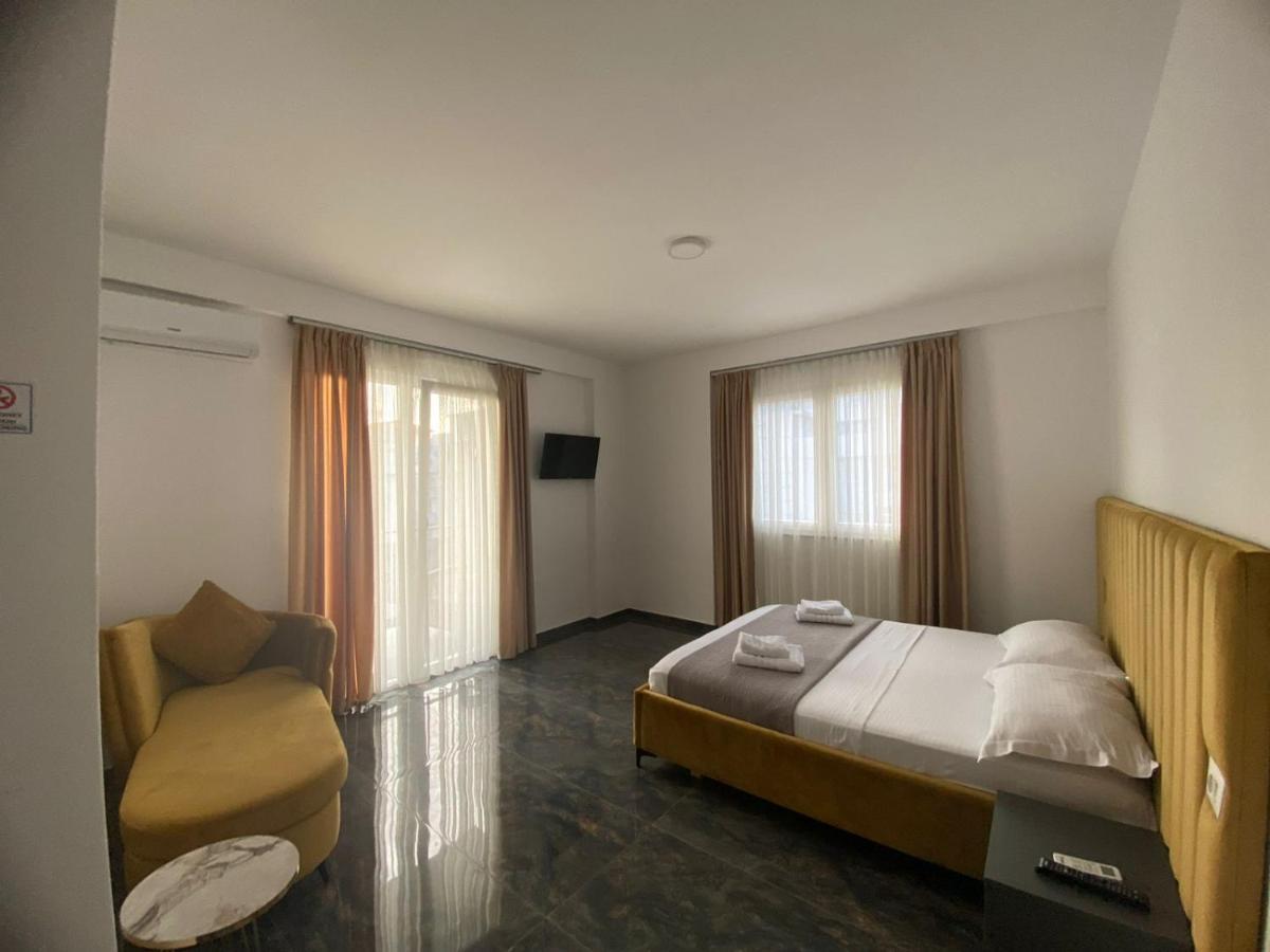 Leodori 3 Suites Shëngjin Extérieur photo